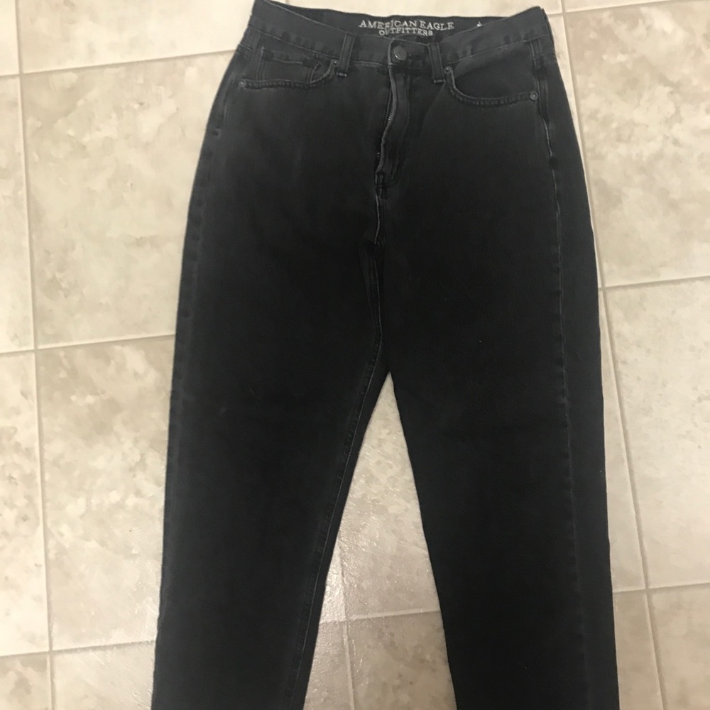 American Eagle Mom Jeans!